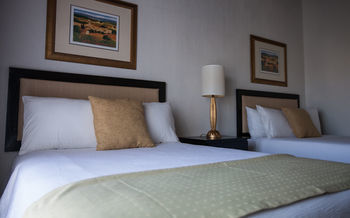 California Villas Y Hotel เอนเซนาดา ภายนอก รูปภาพ