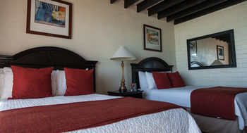 California Villas Y Hotel เอนเซนาดา ภายนอก รูปภาพ